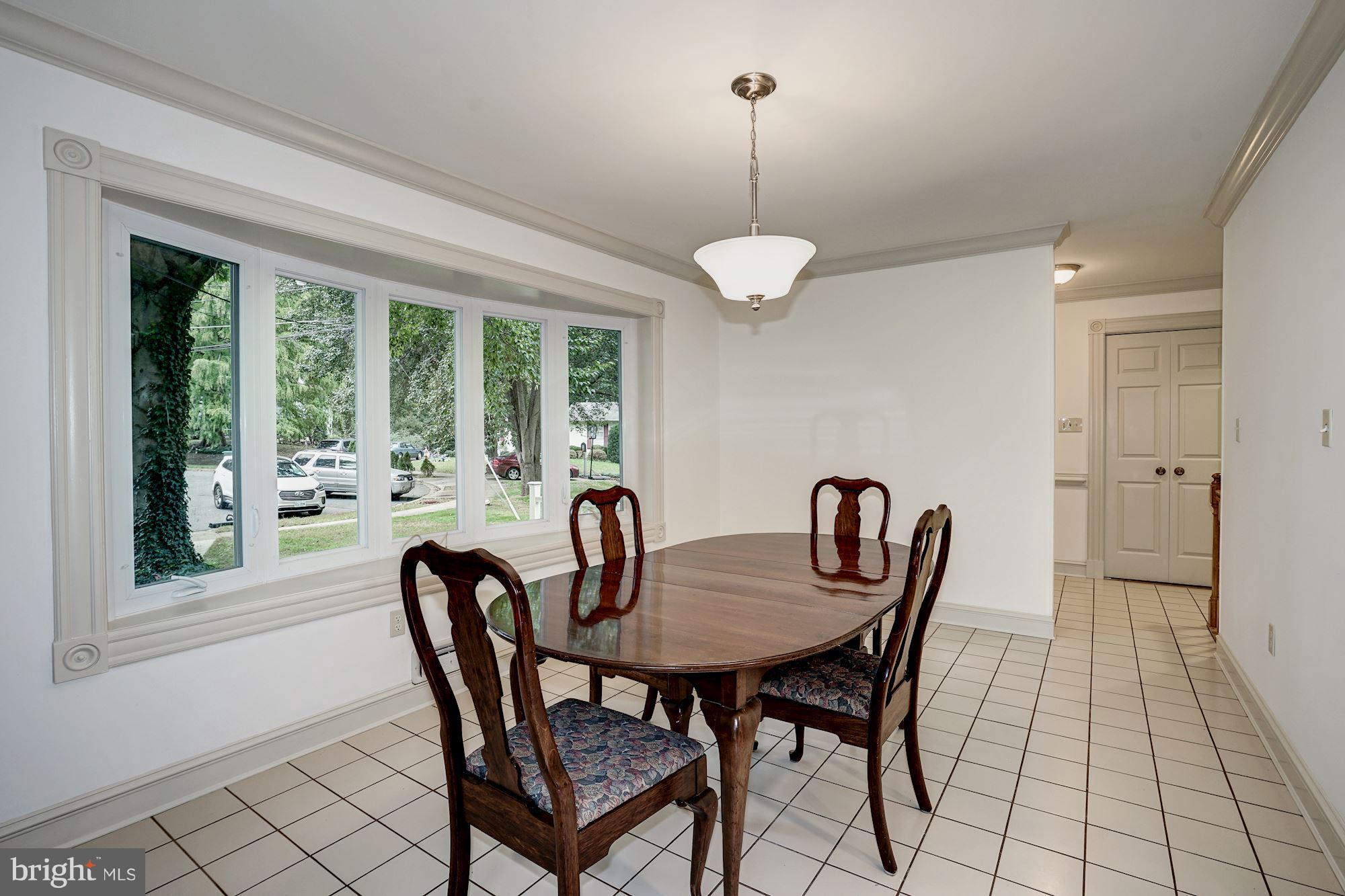 6201 Tyner Street Springfield, VA 22152 - Photo 8 of 30 Dining Room: Bay Window