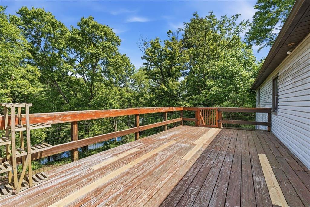 216 Magill Road Zelienople, PA 16063 - Photo 14 of 32