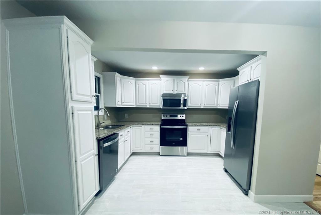 450 R C Court Madison, IN 47250 - Photo 9 of 28 Gallery Image 9
