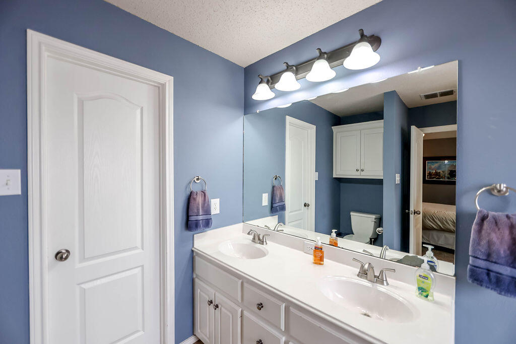 6540 87th Street Lubbock, TX 79424 - Photo 16 of 34 6540_87THST_BYFORD-21