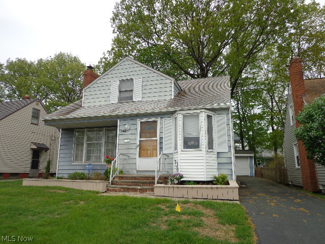 4238 Stilmore Road Cleveland, OH 44121 - Photo 1 of 18