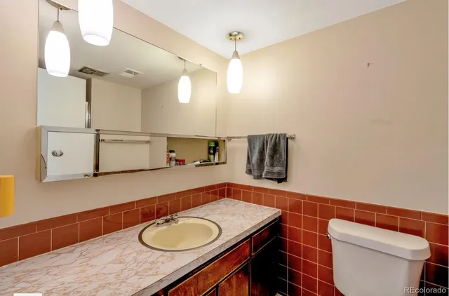 $2,995 | 2873 South Gray Way, Denver, CO 80227