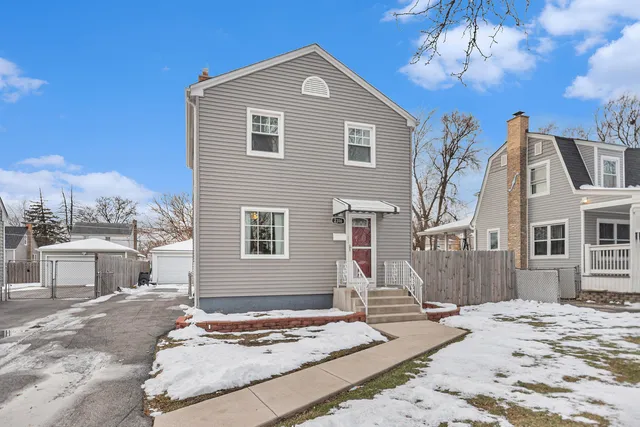 $349,900 | 2316 South 10th Avenue, Broadview, IL 60155
