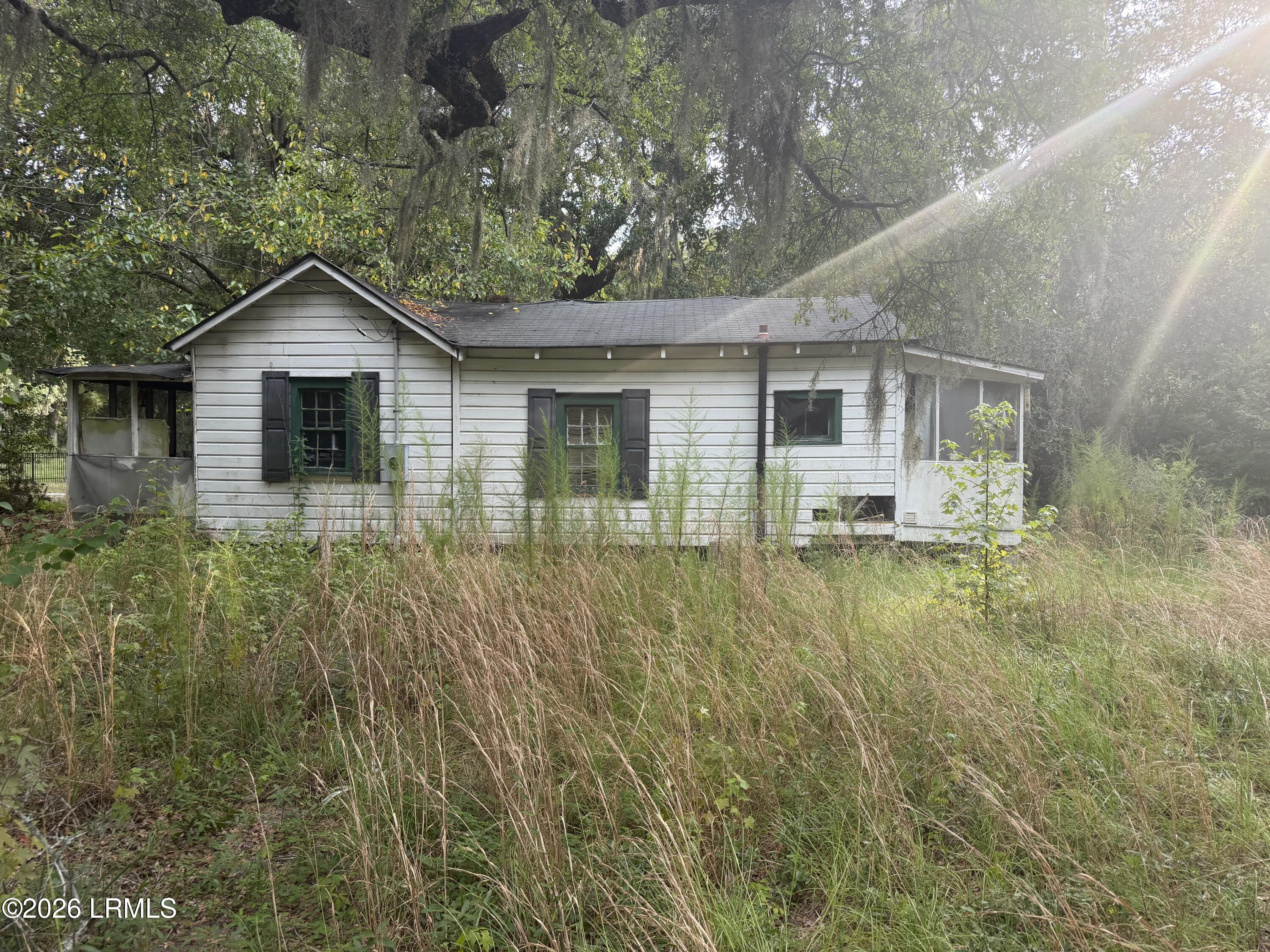 232 Shanklin Road Beaufort, SC 29906 - Photo 4 of 8 4