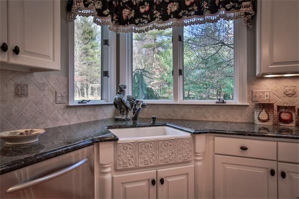 15 Stonegate Road Hopkinton, MA 01748 - Photo 6 of 30 Gallery Image 6