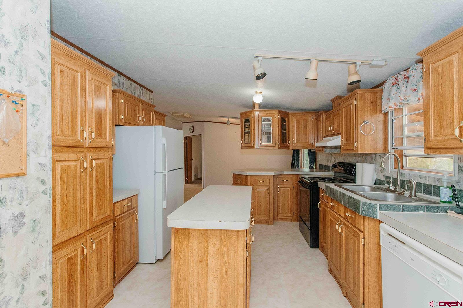 57743 Herman Road Olathe, CO 81425 - Photo 4 of 34