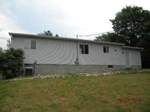 1065 Agar Road Caro, MI 48723 - Photo 4 of 11 20364485-3.JPG