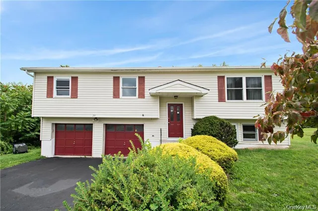 $3,000 | 29 Robert Drive, Warwick, NY 10990