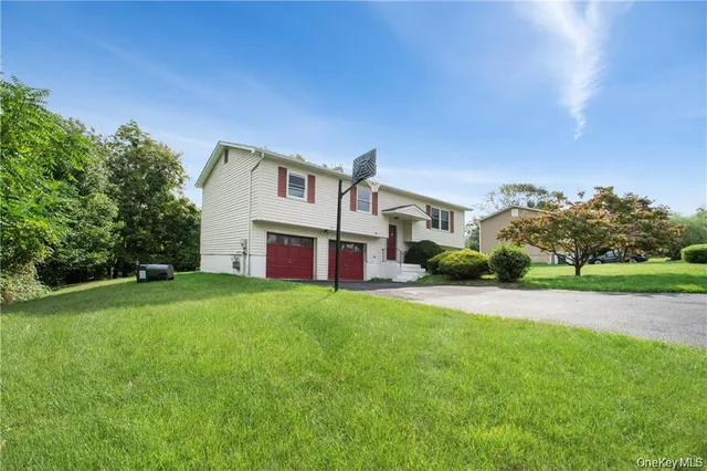 $3,000 | 29 Robert Drive, Warwick, NY 10990