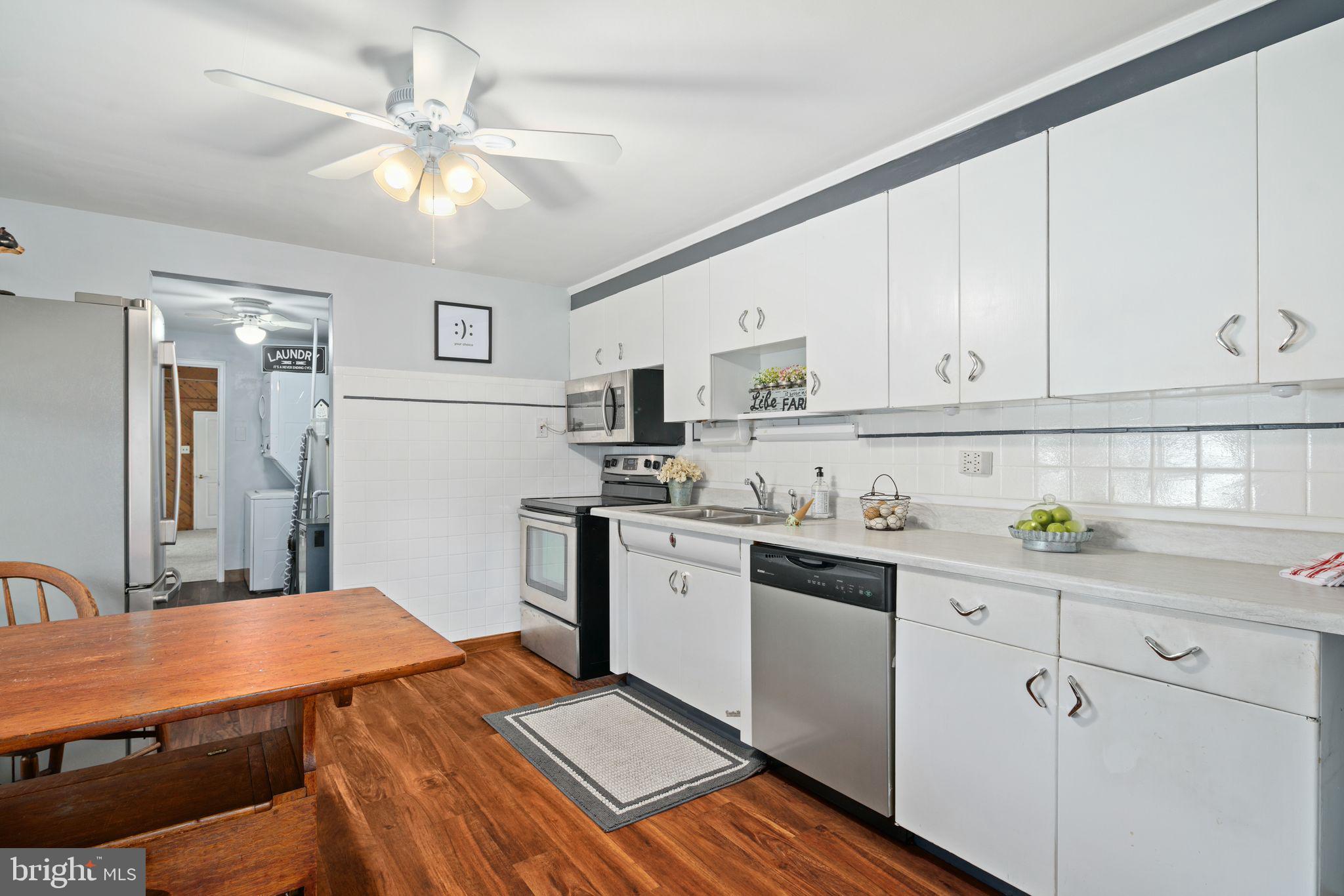 1236 Wayne Road Haddonfield, NJ 08033 - Photo 12 of 46 Eat-in kitchen w/ample prep space