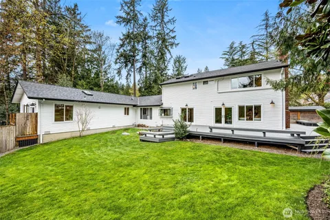 $1,950,000 | 20627 Northeast 66th Place, Redmond, WA 98053