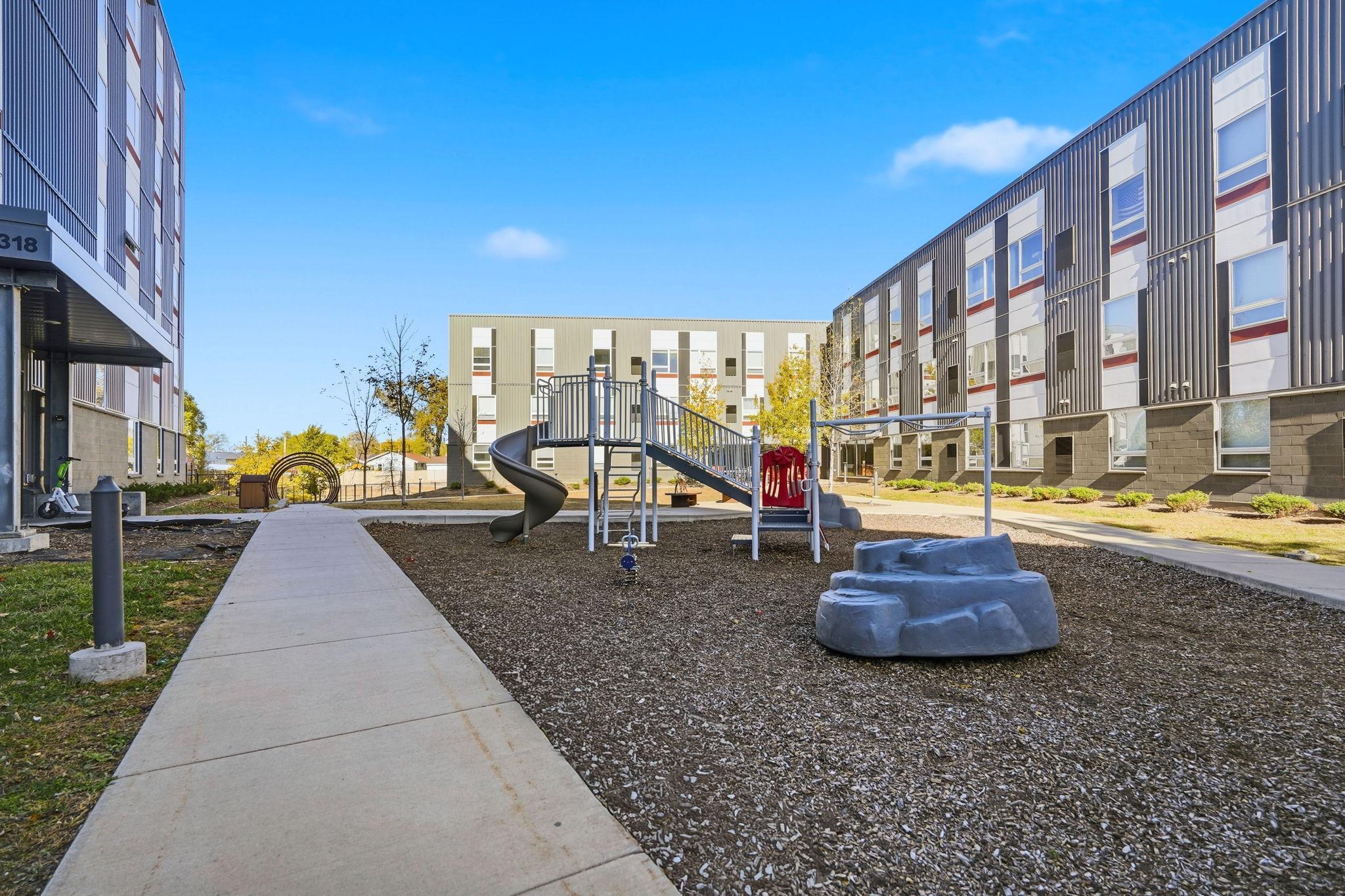 2318 Jefferson Street Northeast, Unit 265 Minneapolis, MN 55418 - Photo 18 of 41