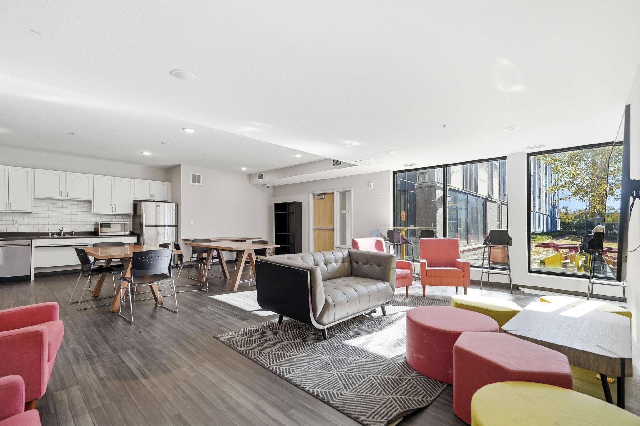 2318 Jefferson Street Northeast, Unit 265 Minneapolis, MN 55418 - Photo 38 of 41