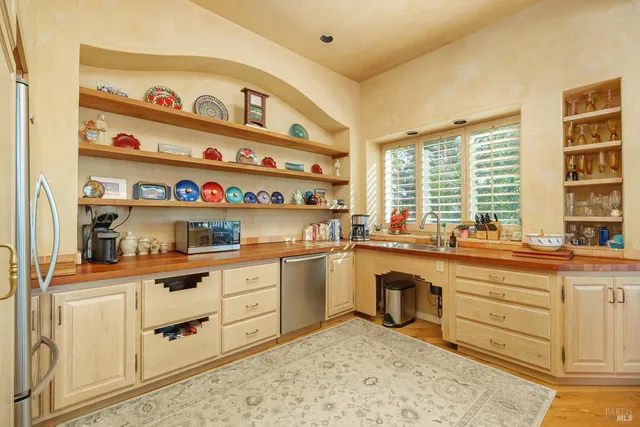 $6,250 | 245 Water Street, Richmond, CA 94801