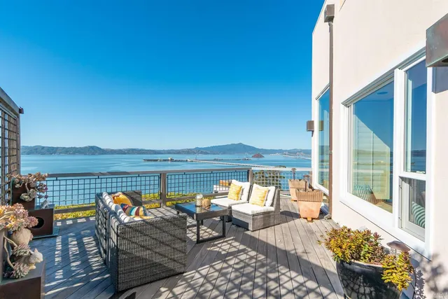 $6,750 | 245 Water Street, Richmond, CA 94801