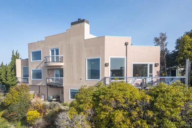 $6,250 | 245 Water Street, Richmond, CA 94801