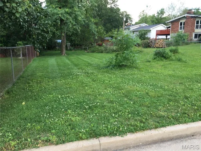 $49,000 | 1120 Tahiti Drive, St. Louis, MO 63126