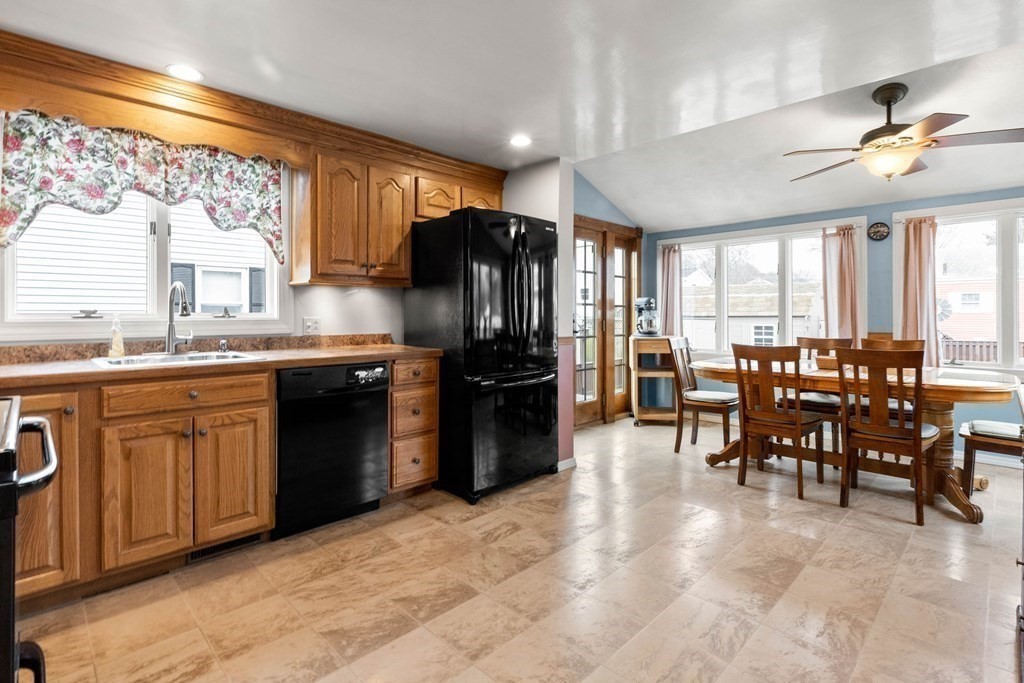 7 Taft Road Salem, MA 01970 - Photo 12 of 41 Gallery Image 12