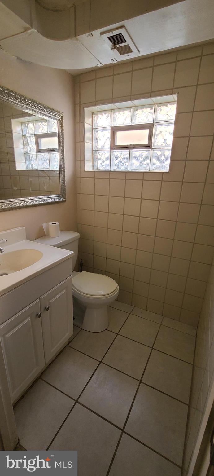 8926 Blue Grass Road Philadelphia, PA 19152 - Photo 18 of 19 Gallery Image 18