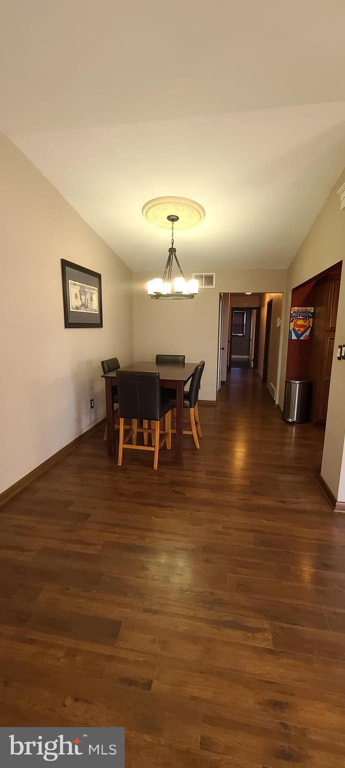 8926 Blue Grass Road Philadelphia, PA 19152 - Photo 3 of 19 Gallery Image 3
