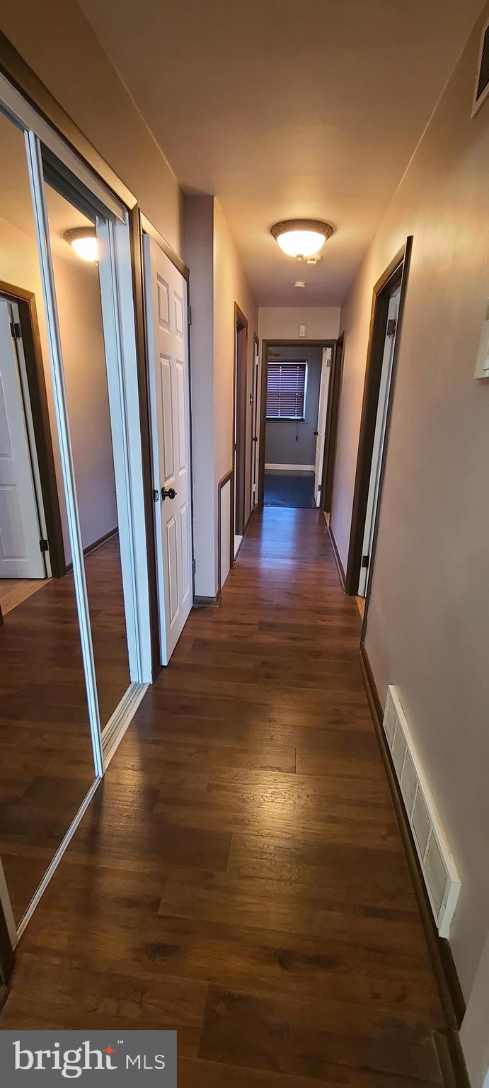 8926 Blue Grass Road Philadelphia, PA 19152 - Photo 7 of 19 Gallery Image 7