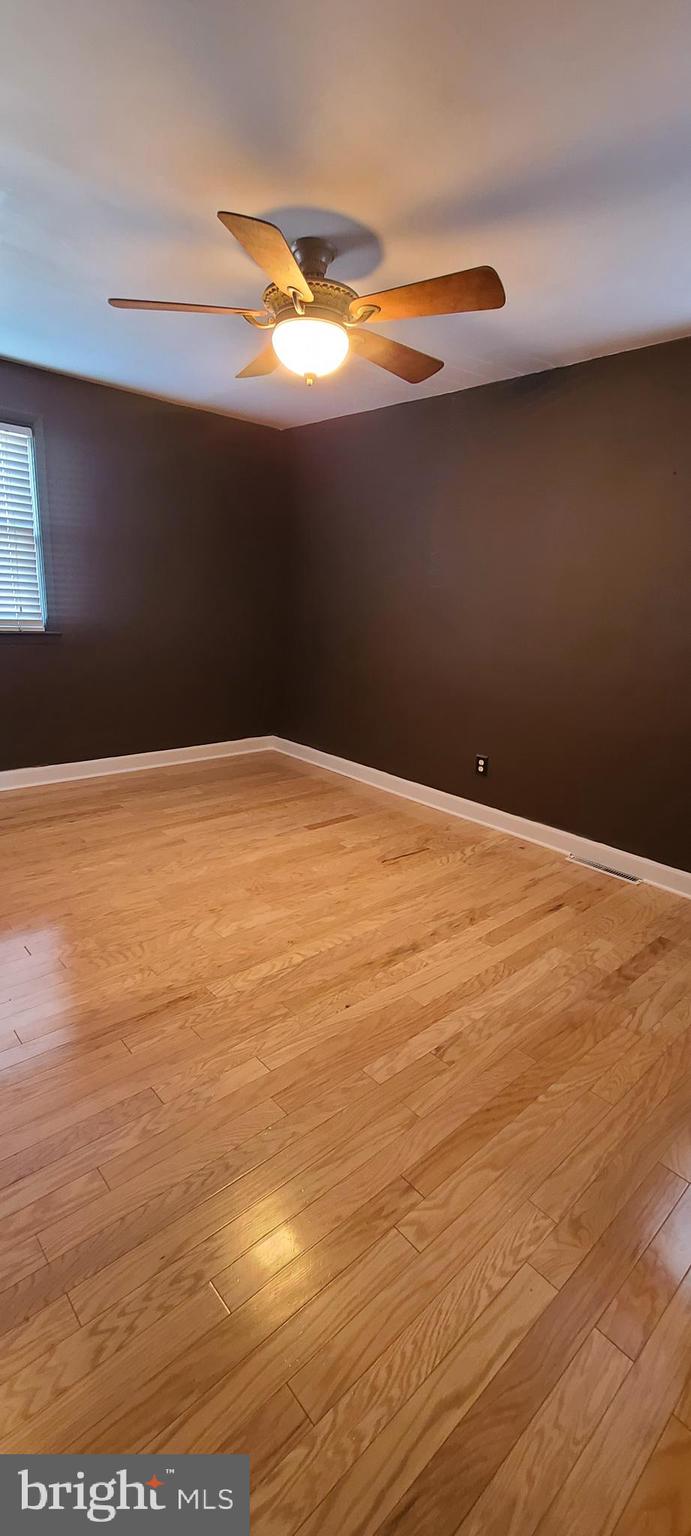8926 Blue Grass Road Philadelphia, PA 19152 - Photo 10 of 19 Gallery Image 10