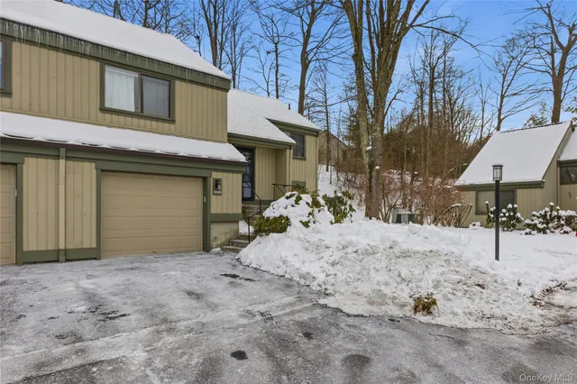 $3,700 | 504 Heritage Hills, Unit B, Somers, NY 10589