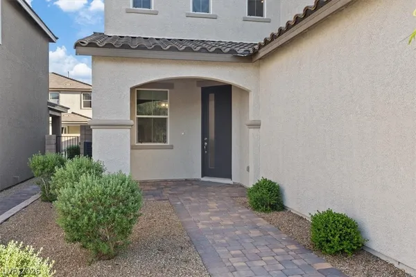 $675,000 | 10057 Matter Overlook Drive, Las Vegas, NV 89178