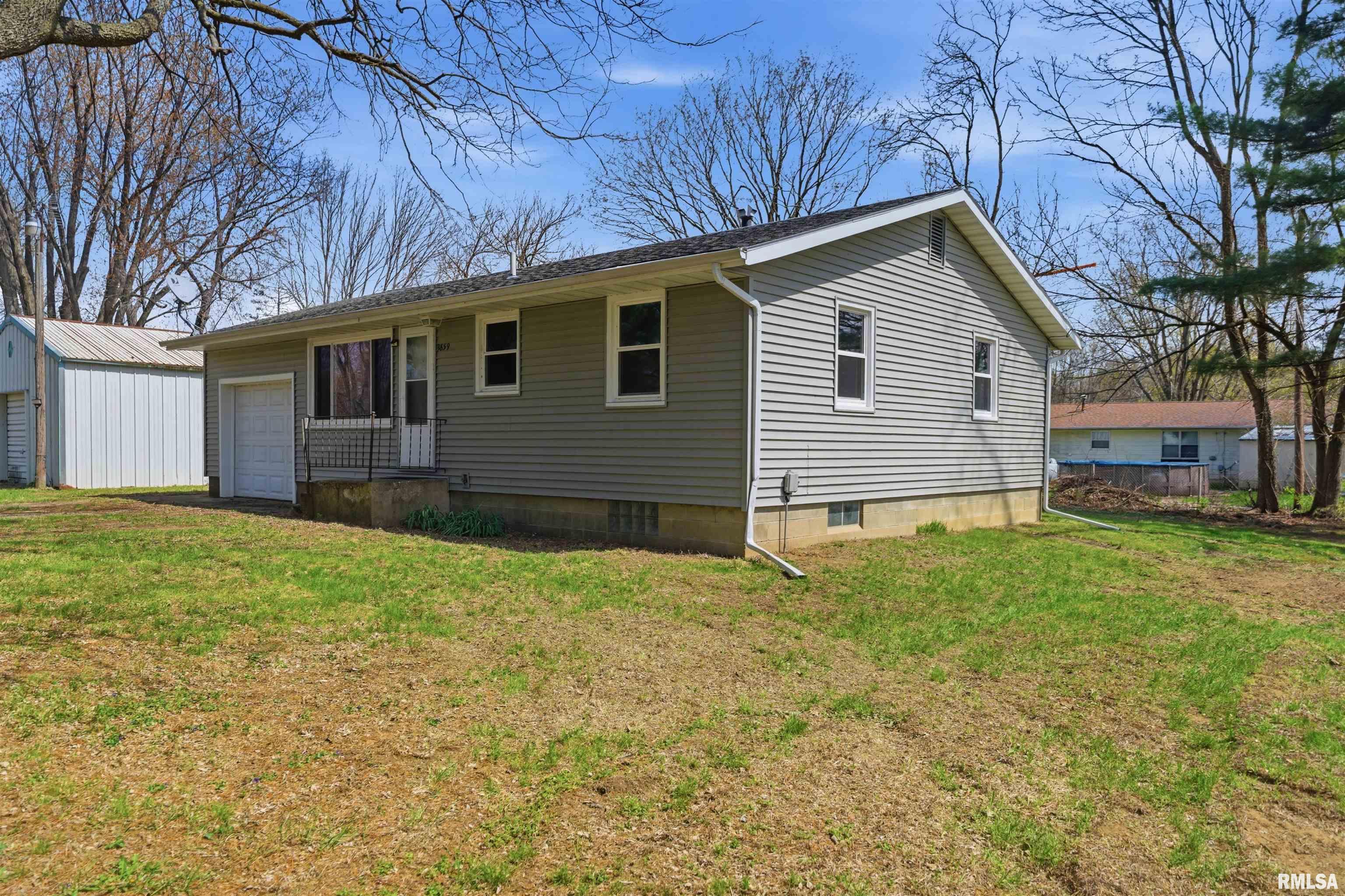 3859 Norwood Road Manito, IL 61546 - Photo 3 of 29