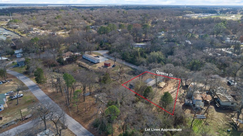 721 Queens Drive Tool, TX 75143 - Photo 28 of 30 an aerial view of multiple house