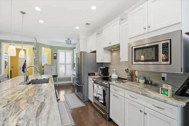 $555,000 | 449 Switchgrass Drive, Summerville, SC 29486