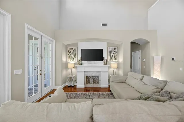 $634,999 | 413 Manns Harbor Drive, Apollo Beach, FL 33572