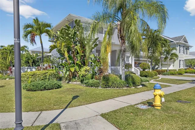 $634,999 | 413 Manns Harbor Drive, Apollo Beach, FL 33572