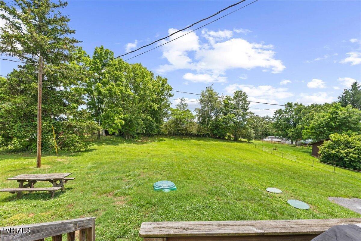 117 Ridge Street Surgoinsville, TN 37873 - Photo 36 of 47 37-128A4341