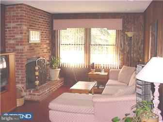 140 Laurel Road Evesham, NJ 08053 - Photo 7 of 12 Family Room