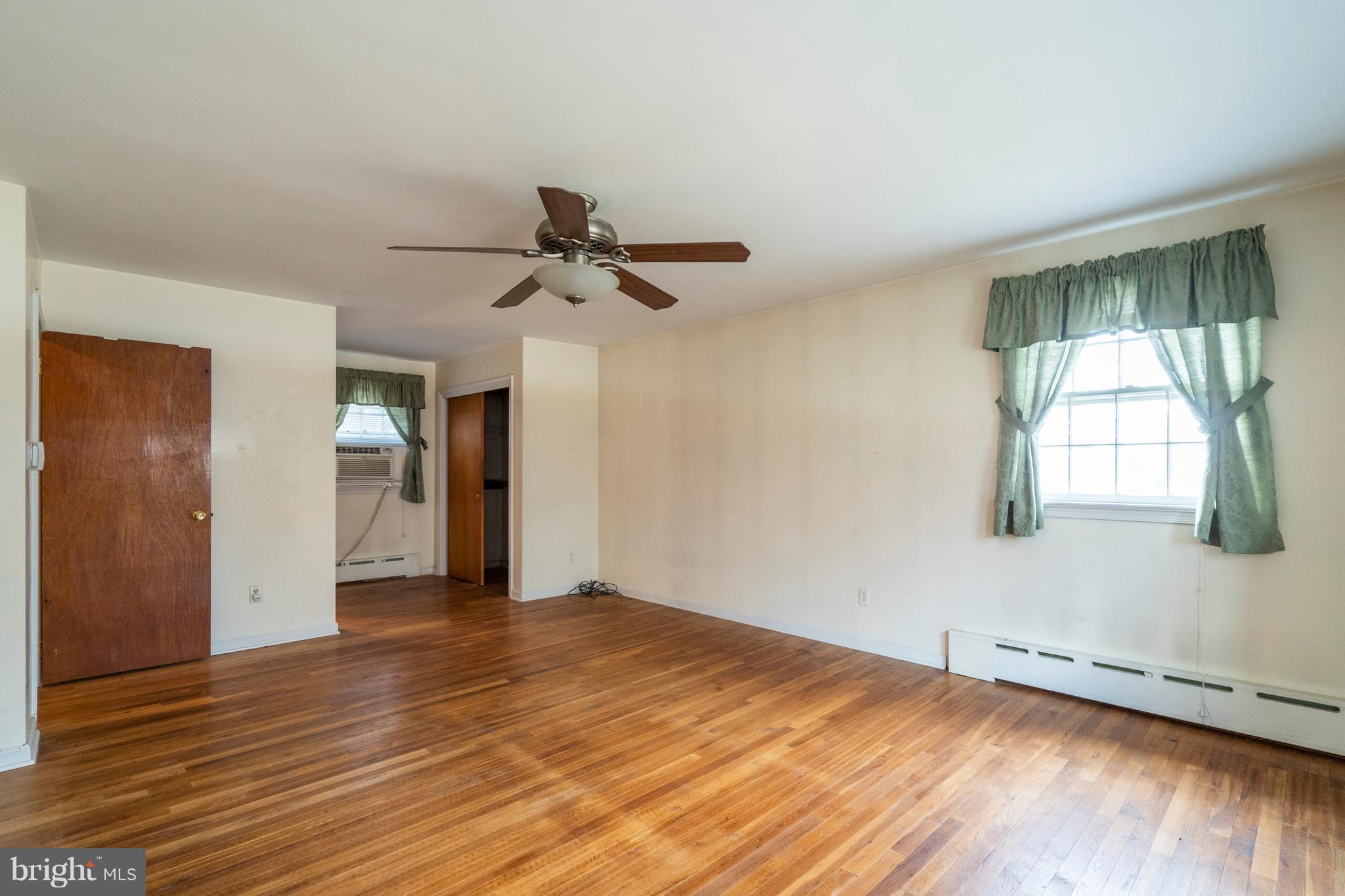 32 Chapel View Road Norristown, PA 19403 - Photo 22 of 34 Gallery Image 22