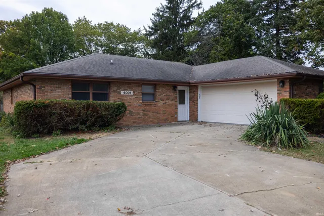 $264,900 | 4001 South Whitney Road, Selma, IN 47383