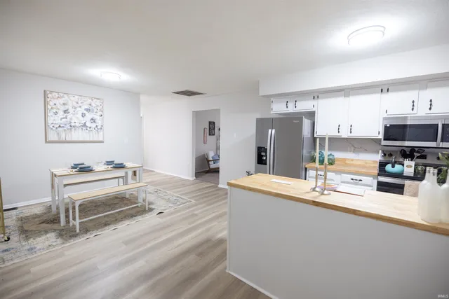 $264,900 | 4001 South Whitney Road, Selma, IN 47383