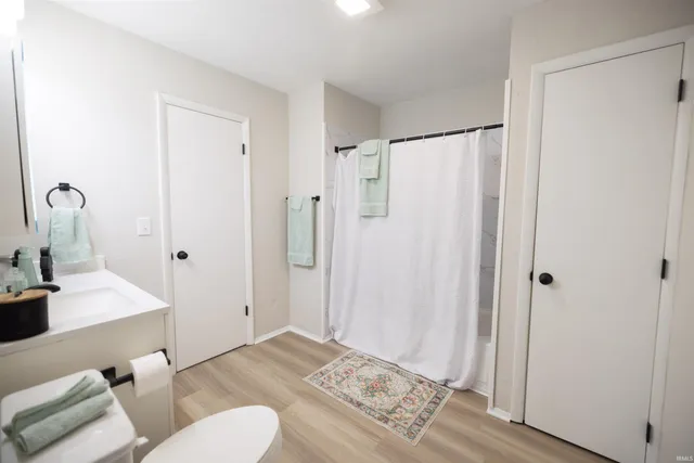 $264,900 | 4001 South Whitney Road, Selma, IN 47383