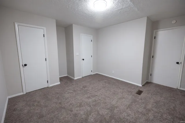 $264,900 | 4001 South Whitney Road, Selma, IN 47383