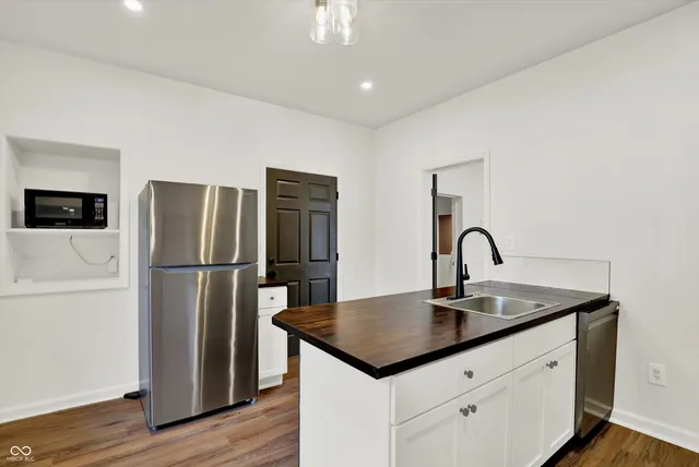 $2,500 | 6543 Ferguson Street, Indianapolis, IN 46220