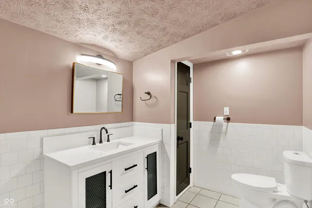 $2,500 | 6543 Ferguson Street, Indianapolis, IN 46220