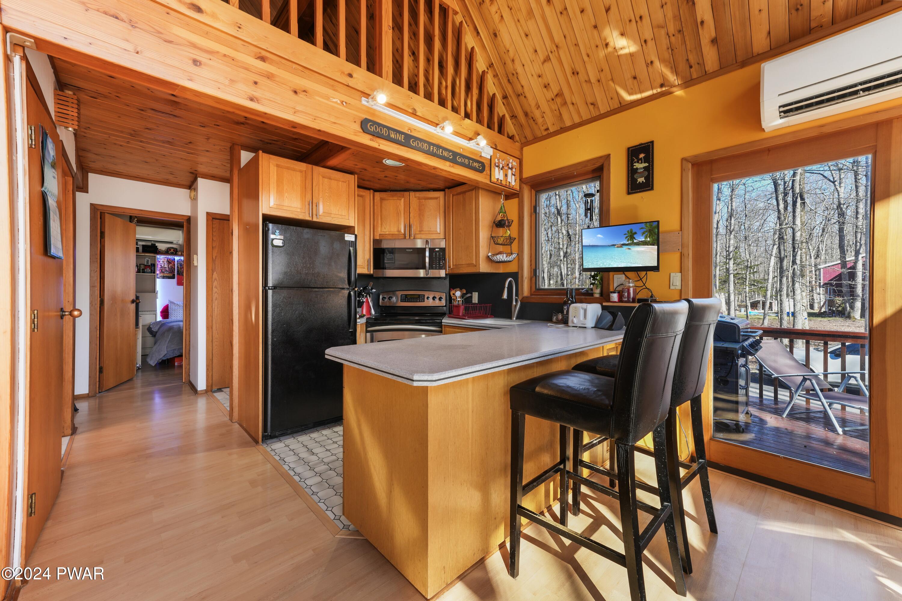 125 Weasel Road Dingmans Ferry, PA 18328 - Photo 16 of 30