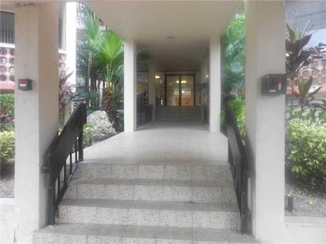 4222 Inverrary Boulevard Lauderhill, FL 33319 - Photo 3 of 8 Photo 3