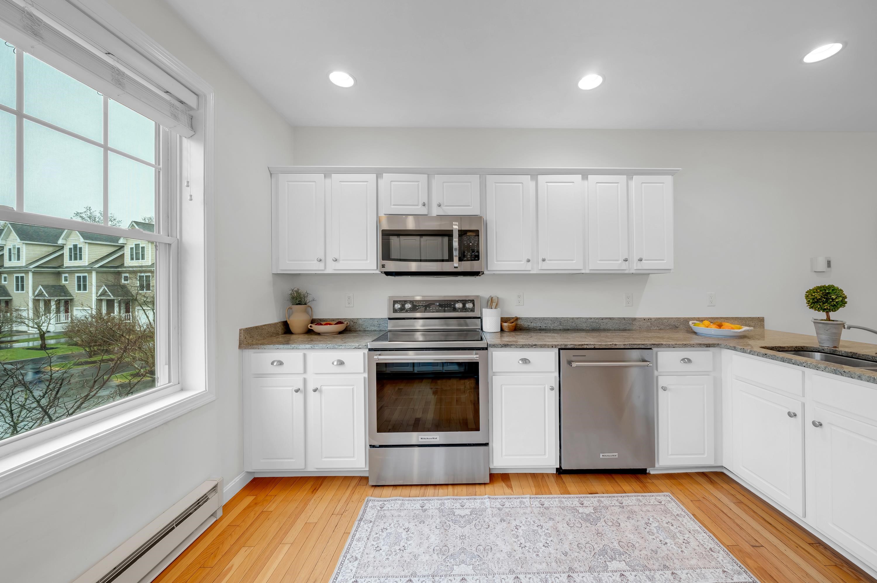 131 Court Street, Unit 17 Exeter, NH 03833 - Photo 11 of 41