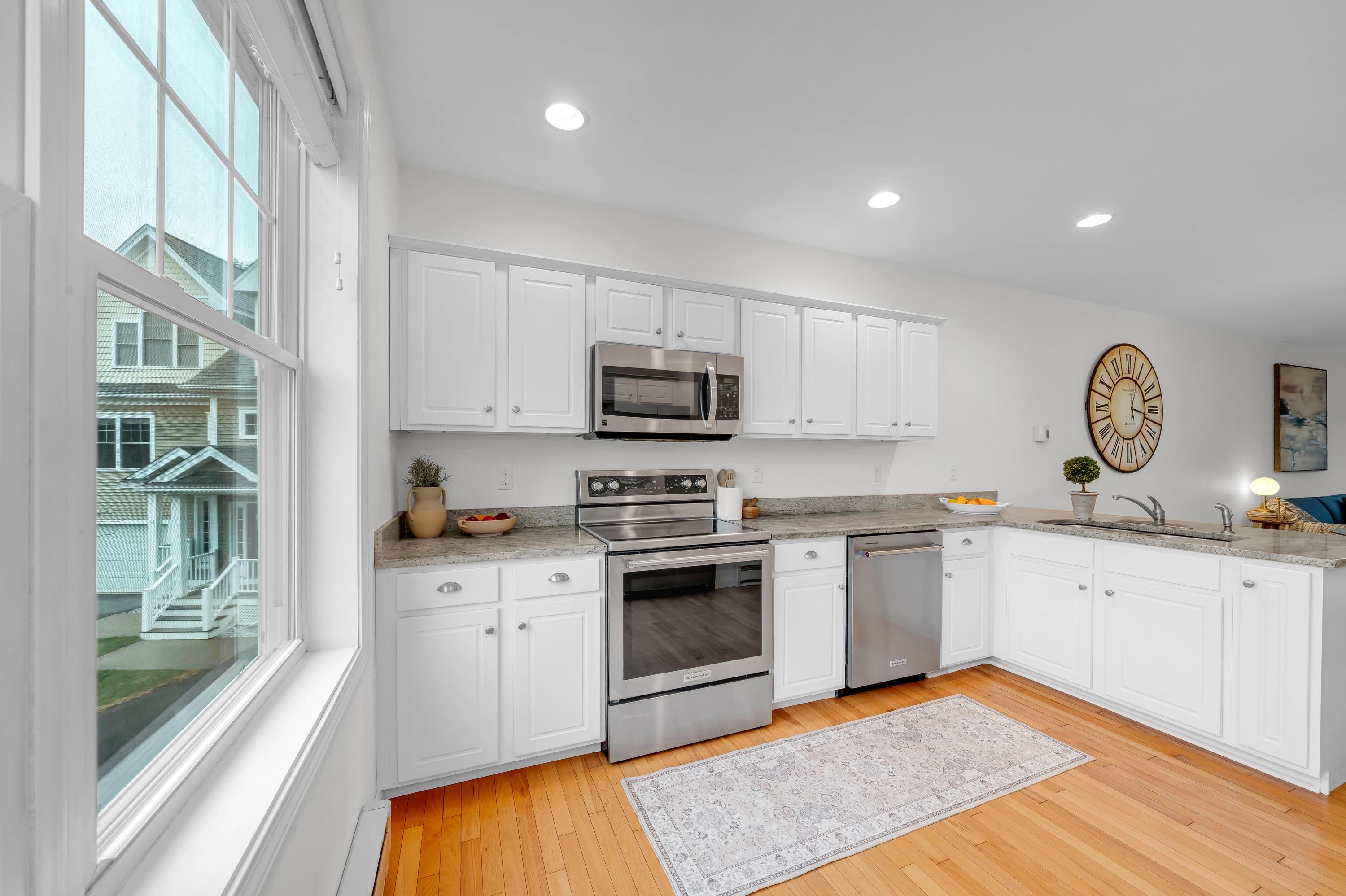 131 Court Street, Unit 17 Exeter, NH 03833 - Photo 14 of 41