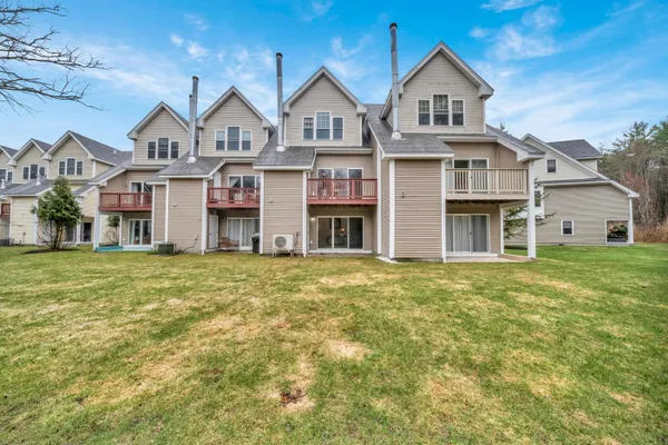 $619,000 | 131 Court Street, Unit 17, Exeter, NH 03833