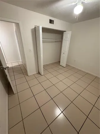 $2,000 | 5 Olive Drive, Unit 24, Hialeah, FL 33010