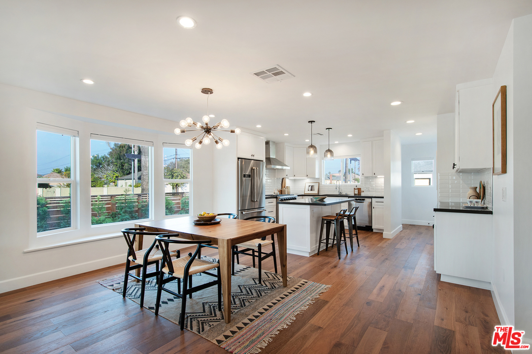 3650 Buckingham Road Los Angeles, CA 90016 - Photo 3 of 27