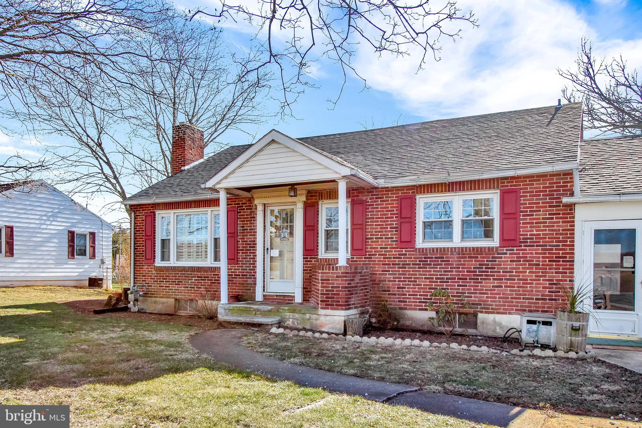 1640 Loucks Road York, PA 17408 - Photo 1 of 25 Gallery Image 1